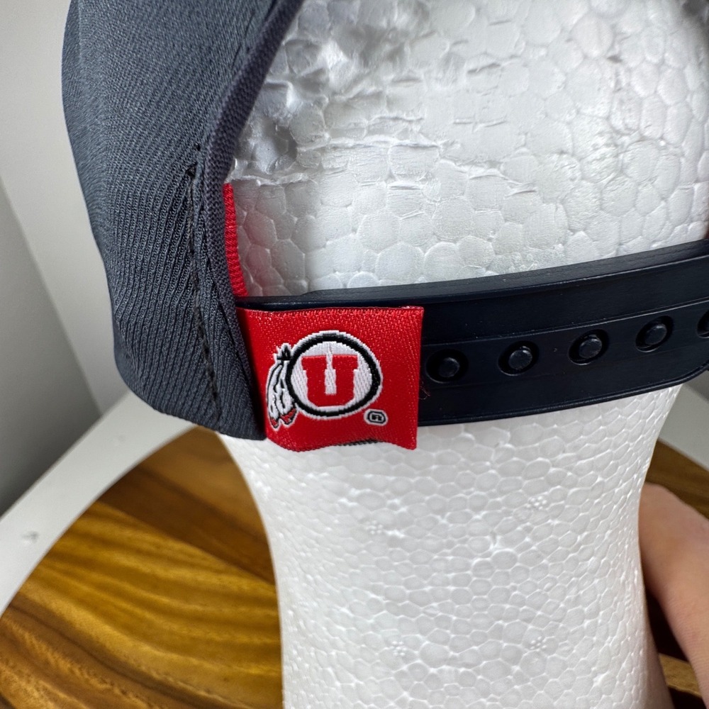 Top of the World Utah Utes Snapback Cap Gray Red "U" Logo Embroidered Adjustable - Picture 5 of 10